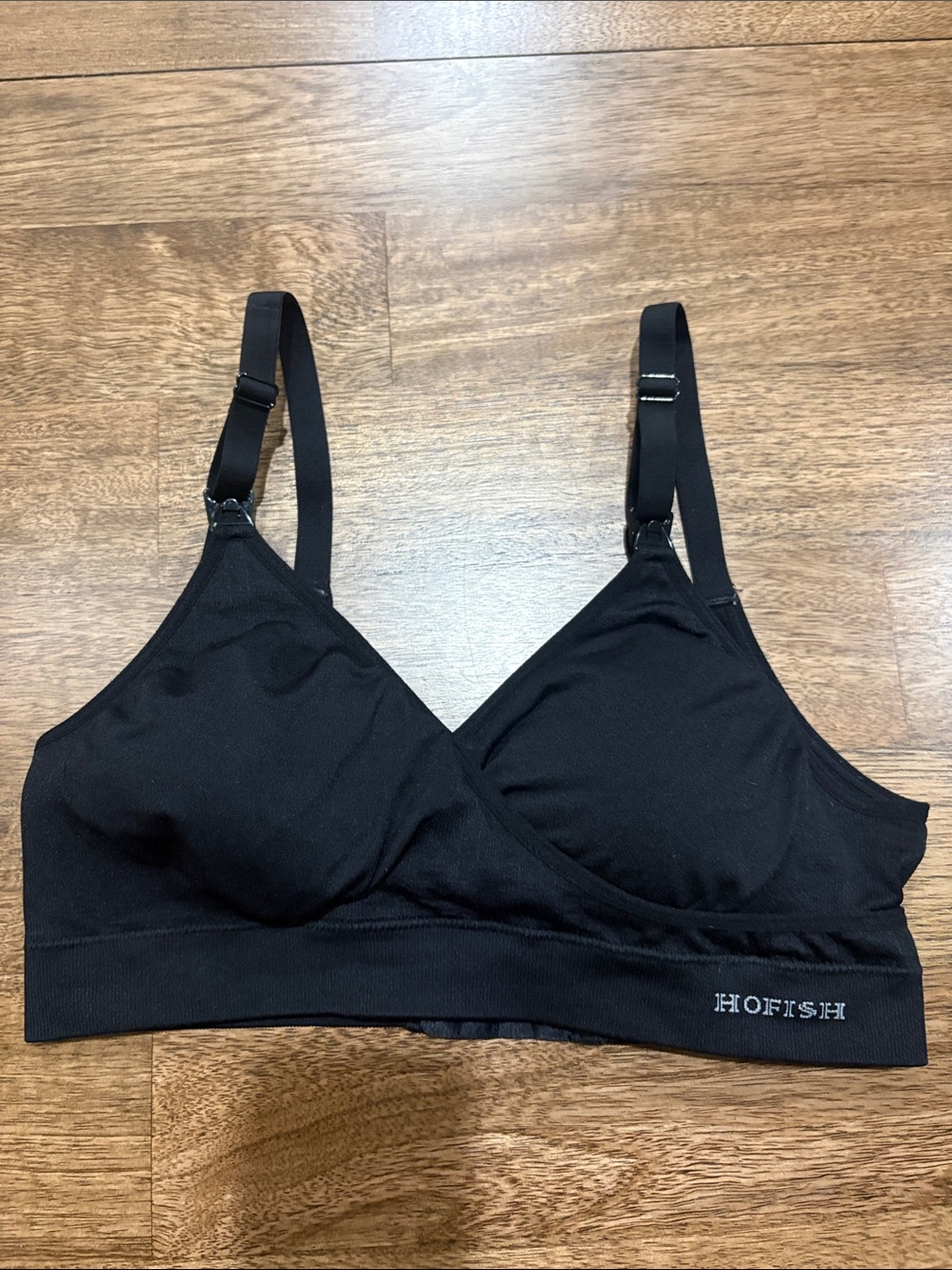 HOFISH Seamless Nursing Bra. Black. Medium.